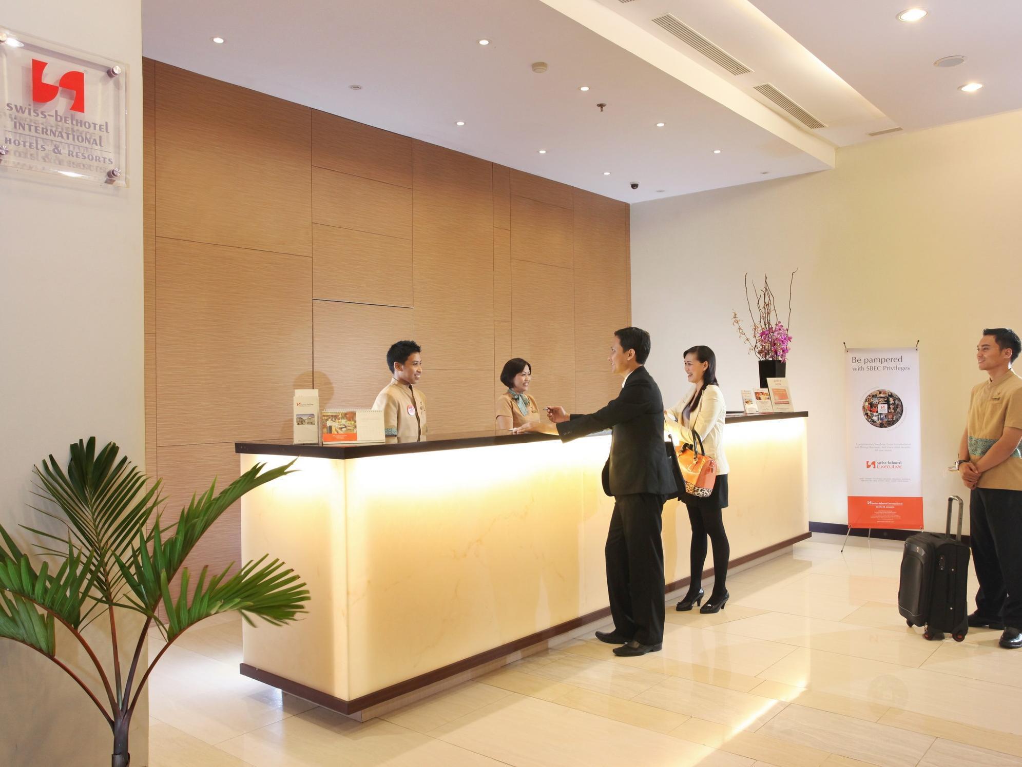 Swiss-Belinn 庞卡兰布翁 外观 照片