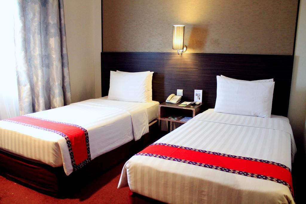 Swiss-Belinn 庞卡兰布翁 外观 照片