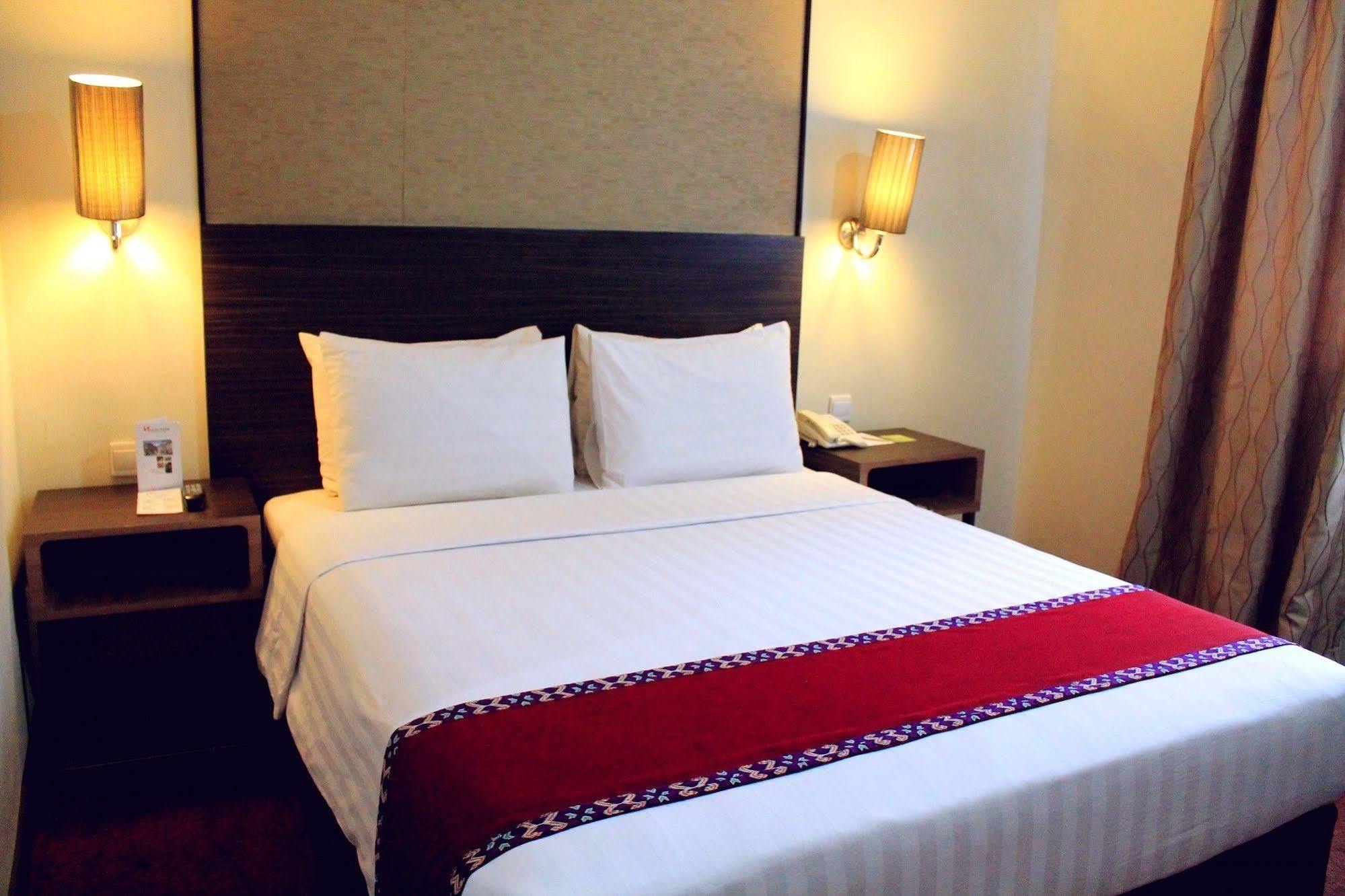 Swiss-Belinn 庞卡兰布翁 外观 照片