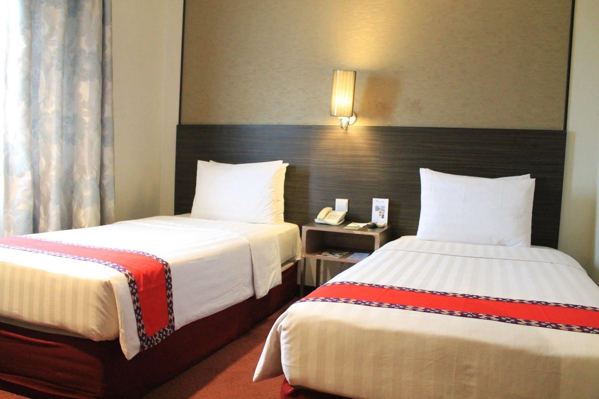 Swiss-Belinn 庞卡兰布翁 外观 照片