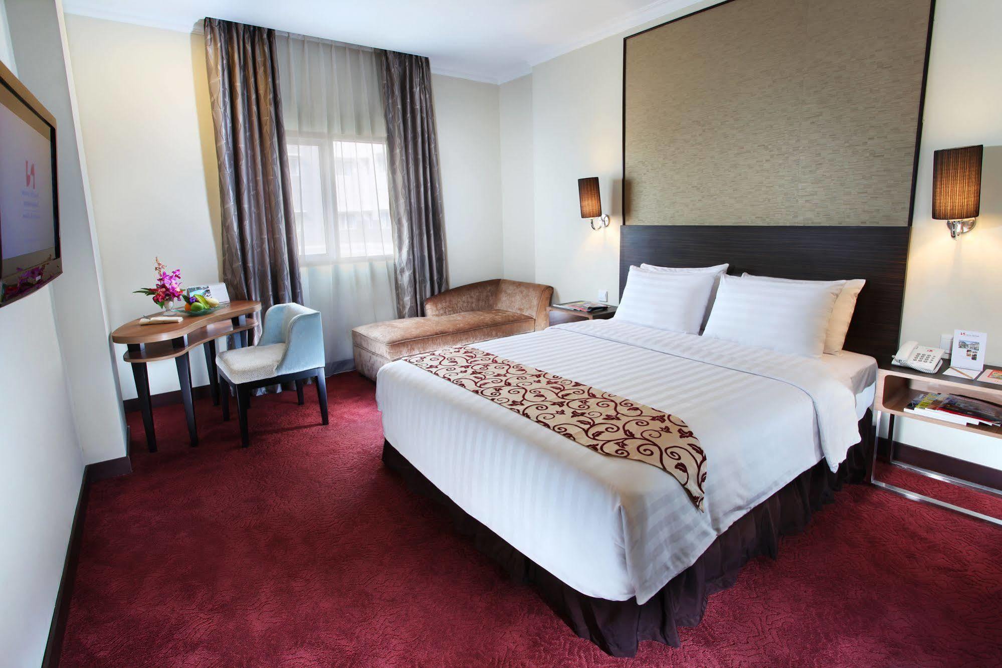 Swiss-Belinn 庞卡兰布翁 外观 照片